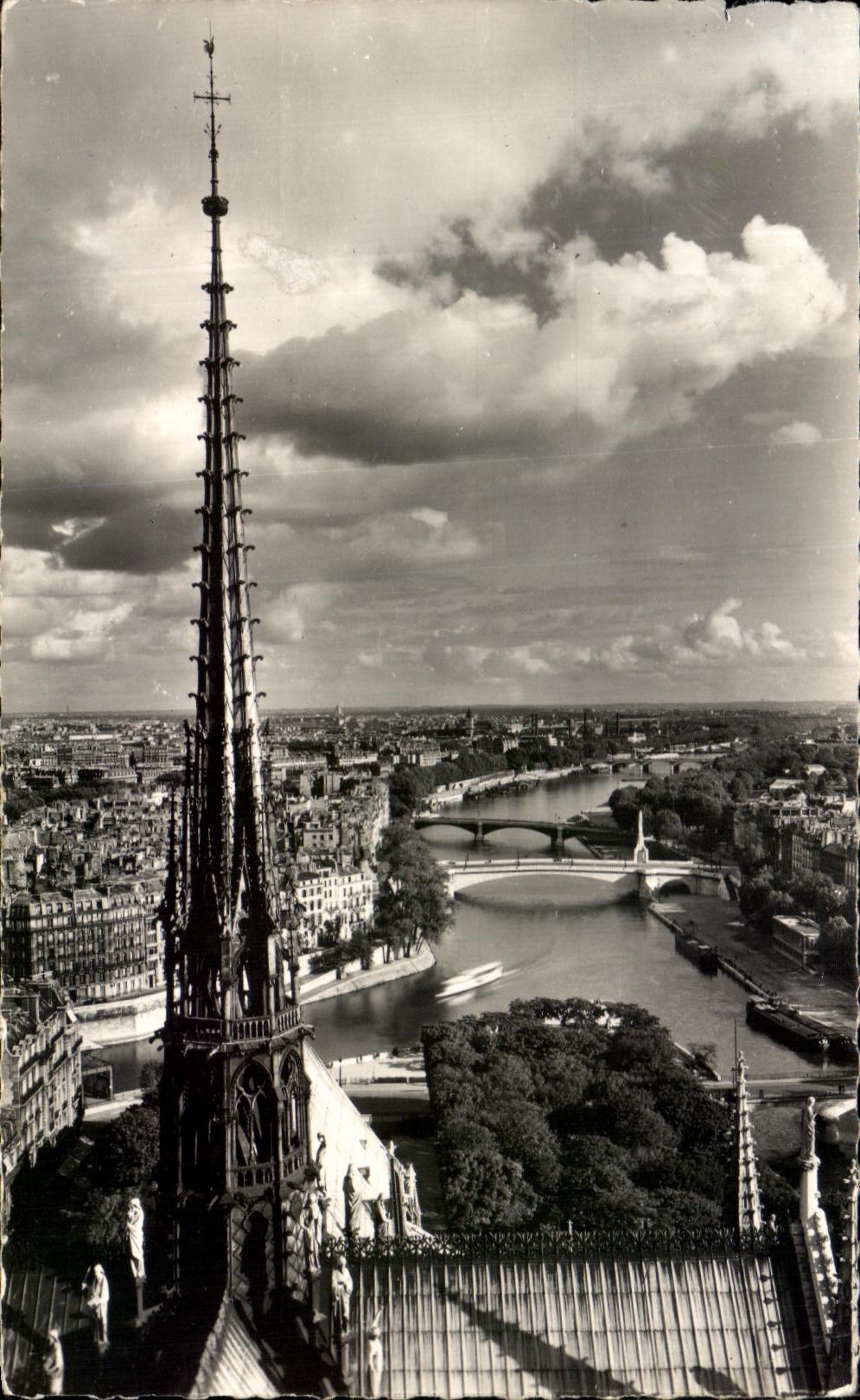 CPA Paris View On the Sight of Our Lady