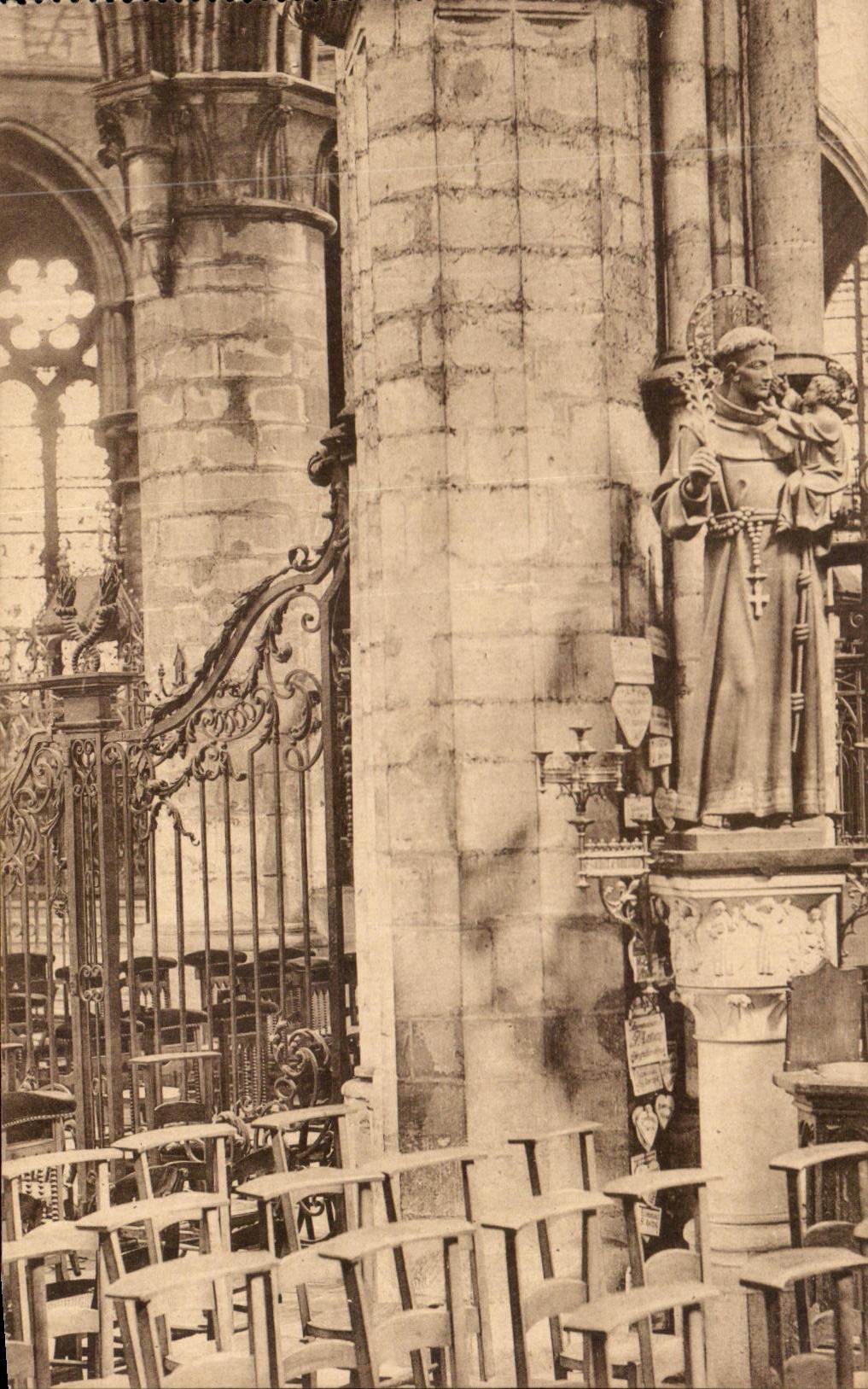 CPA Collegial Brussels S Michel Gudule Seen from of the Vault of the S sarcement