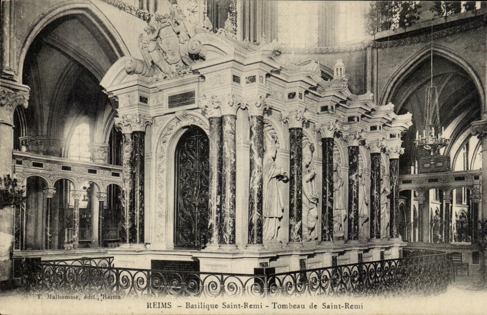 CPA Rheims Basilica Saint Remi Tomb of Saint Remi