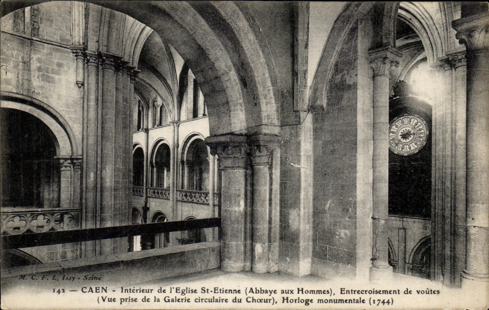 CPA Caen interior de la interseccion de Church St Etienne de camaras acorazadas