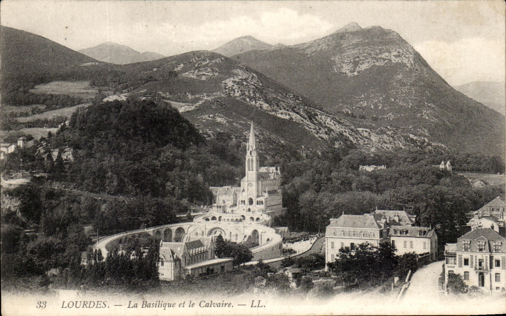 CPA Lourdes the Basilica And the Martyrdom
