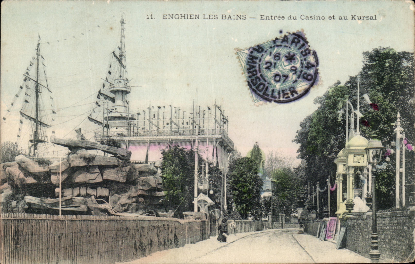 CPA Enghien Les Bains Entrance of the Casino and in Kursal