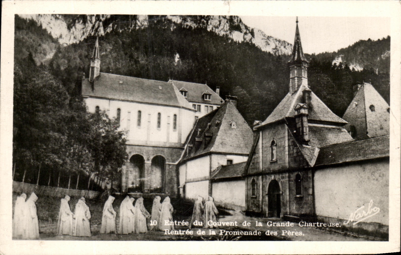 Entrada de CPA del convento de chartreuse grande vuelto de la caminata de los padres