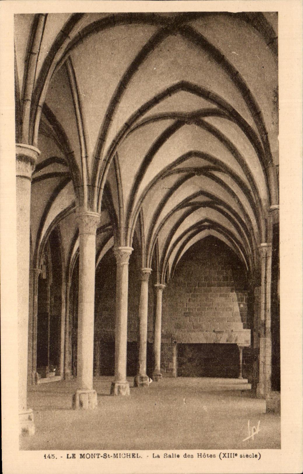 CPA the Mount St Michel the Room of the Hosts