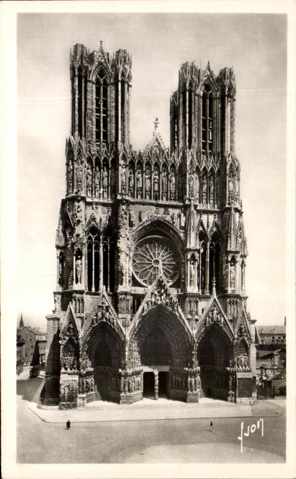 CPA Rheims the Cathedral