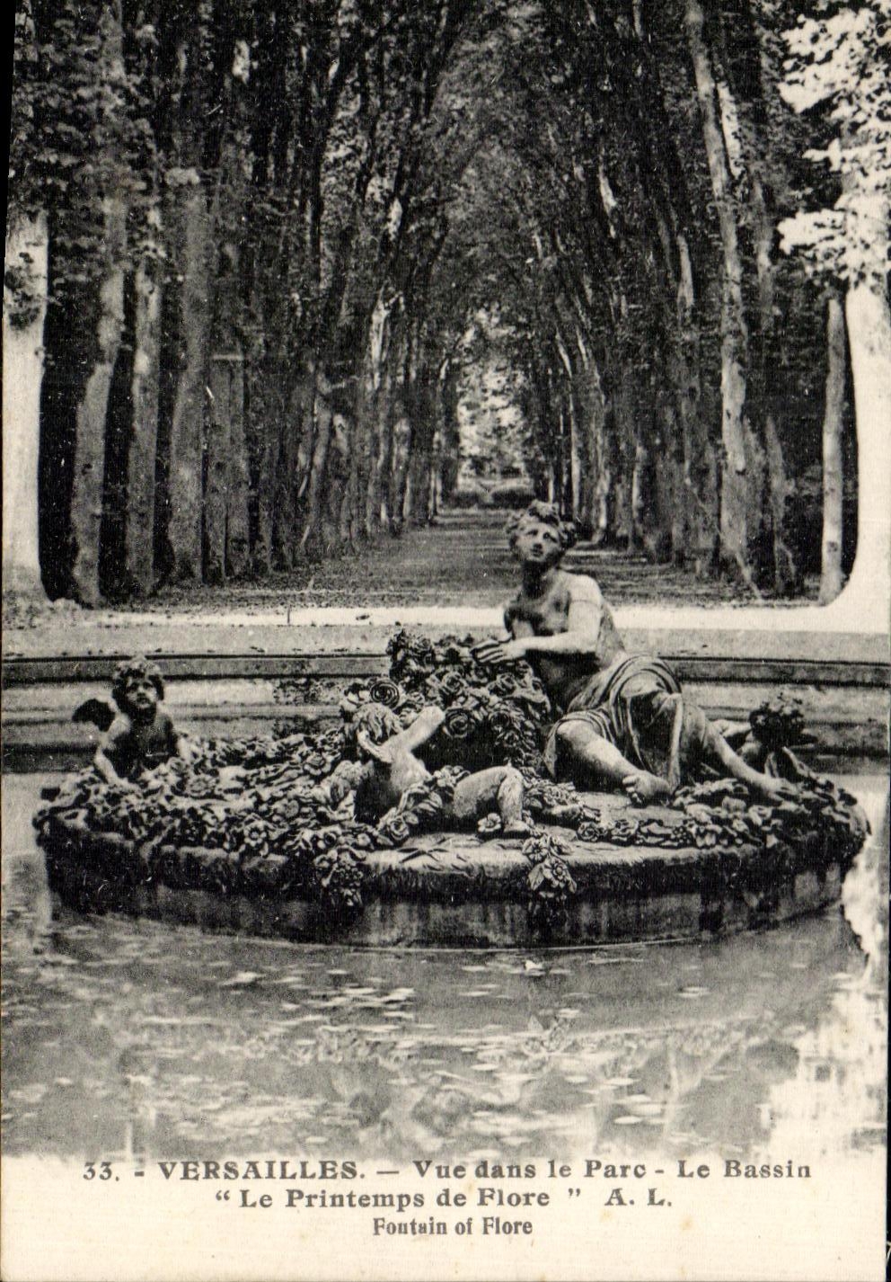 CPA Versailles Seen in the Park the Basin the Spring of Fontain Flora off Flora