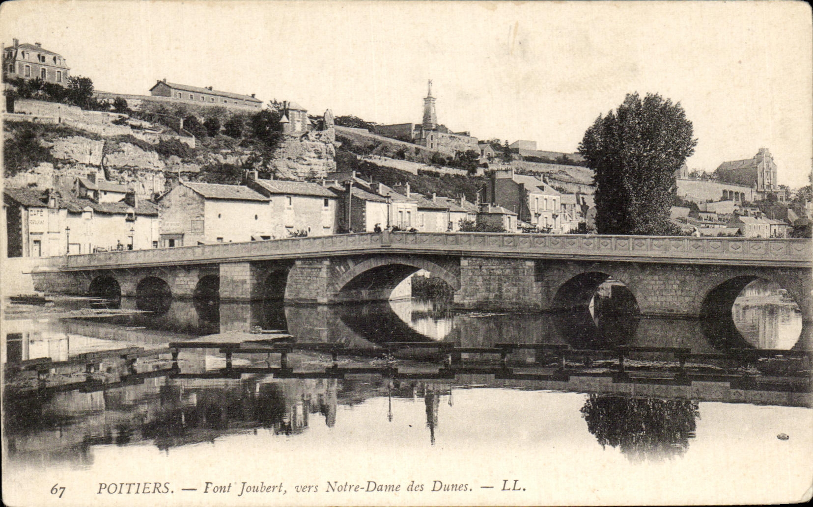 CPA Poitiers Bridge Joubert Seen Notre Dame of the Dunes