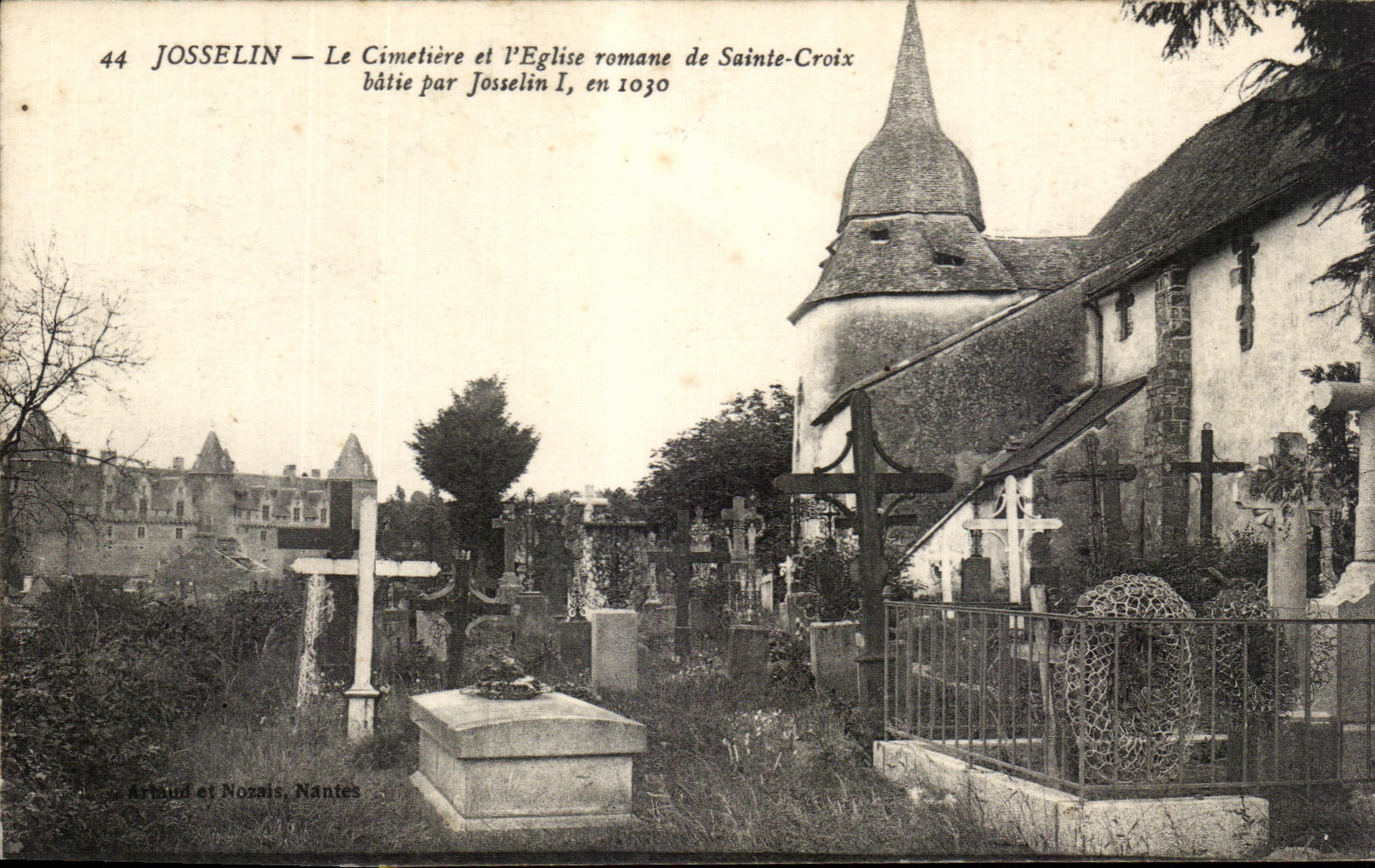 CPA Josselin el cementerio y Romance Church de la cruz de Sainte