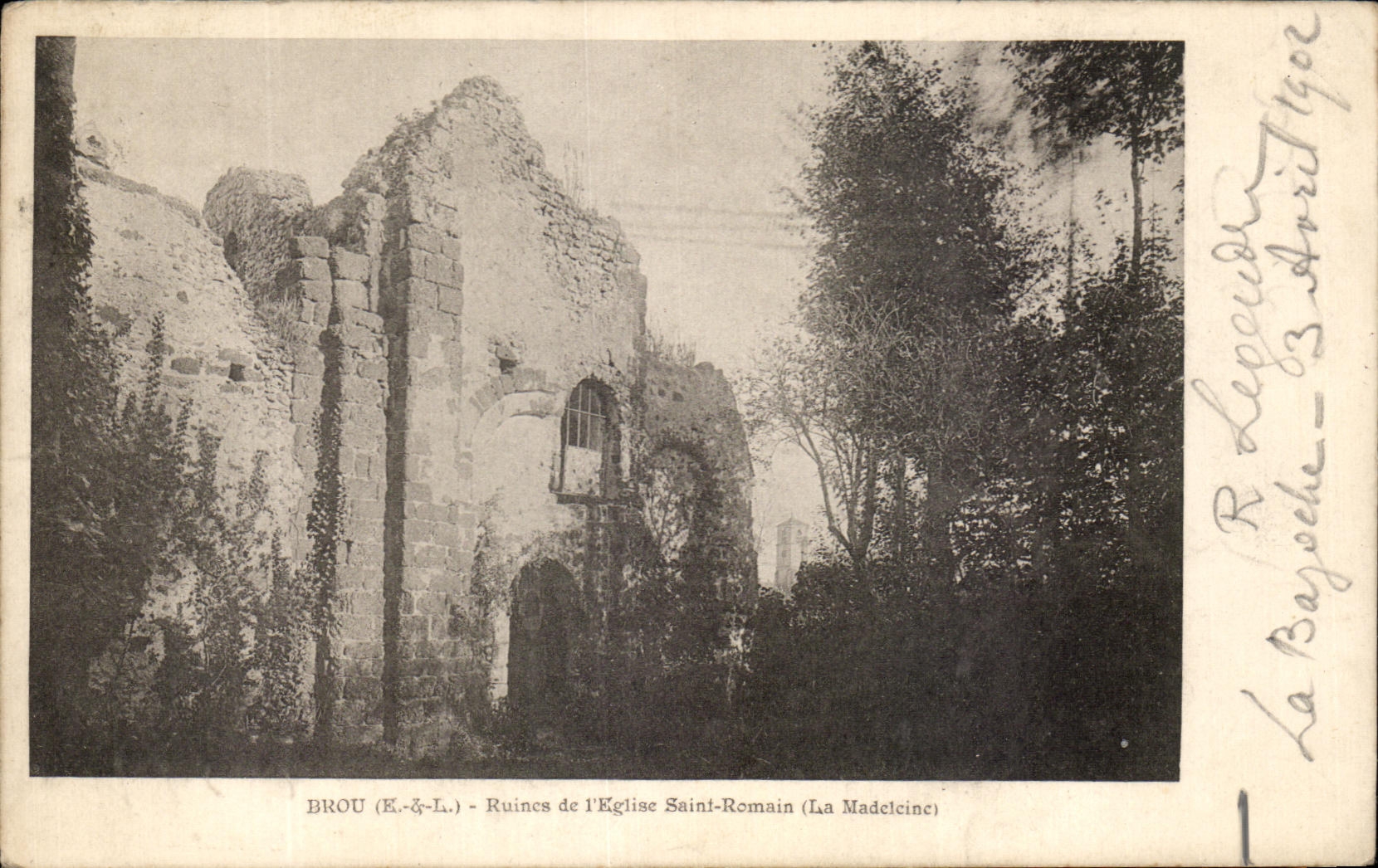 Las ruinas de CPA Brou del santo de Church permanecen