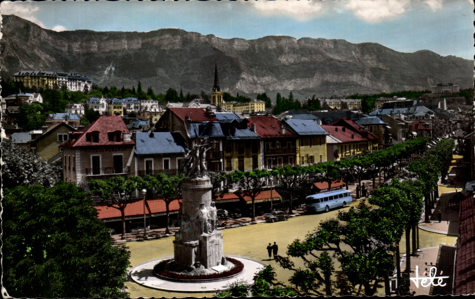 CPA Aix les Bains Public garden War memorial and street of Geneva
