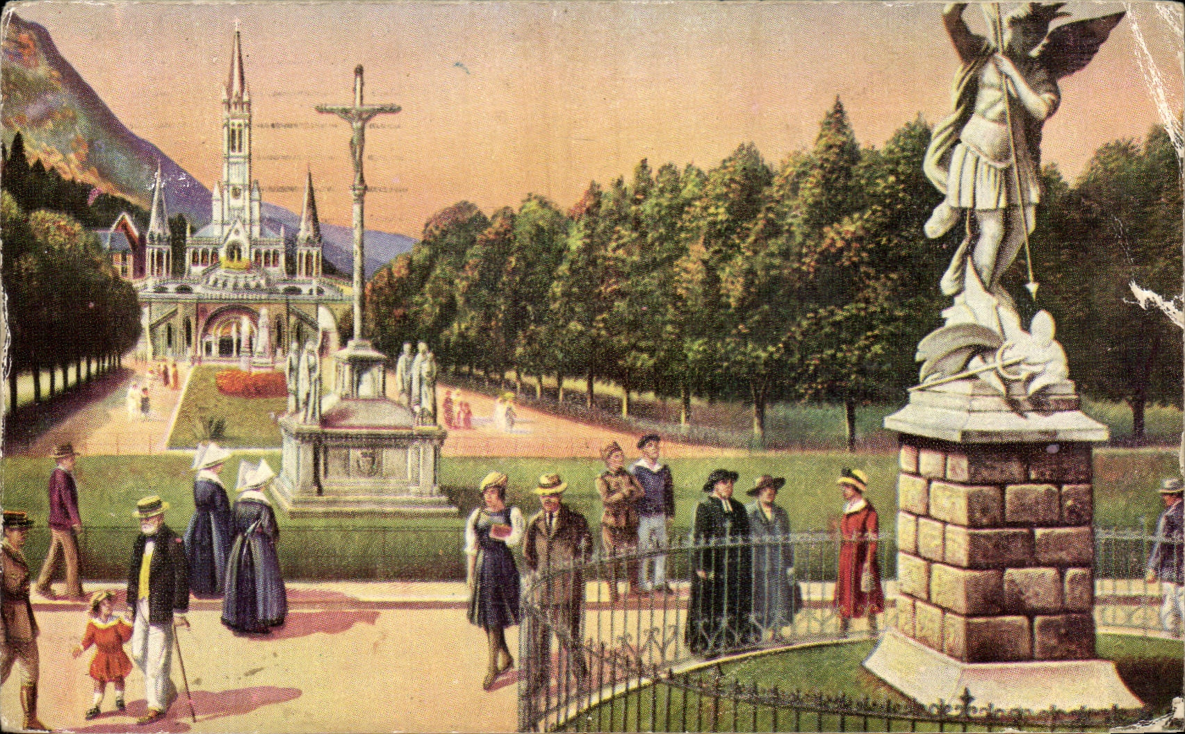 CPA Lourdes the esplanade and Holy Michel