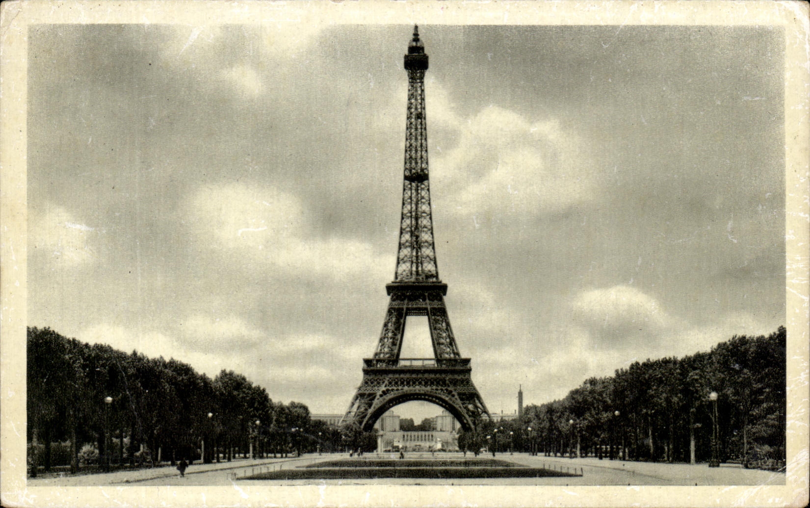 CPA Paris La Tour Eiffel