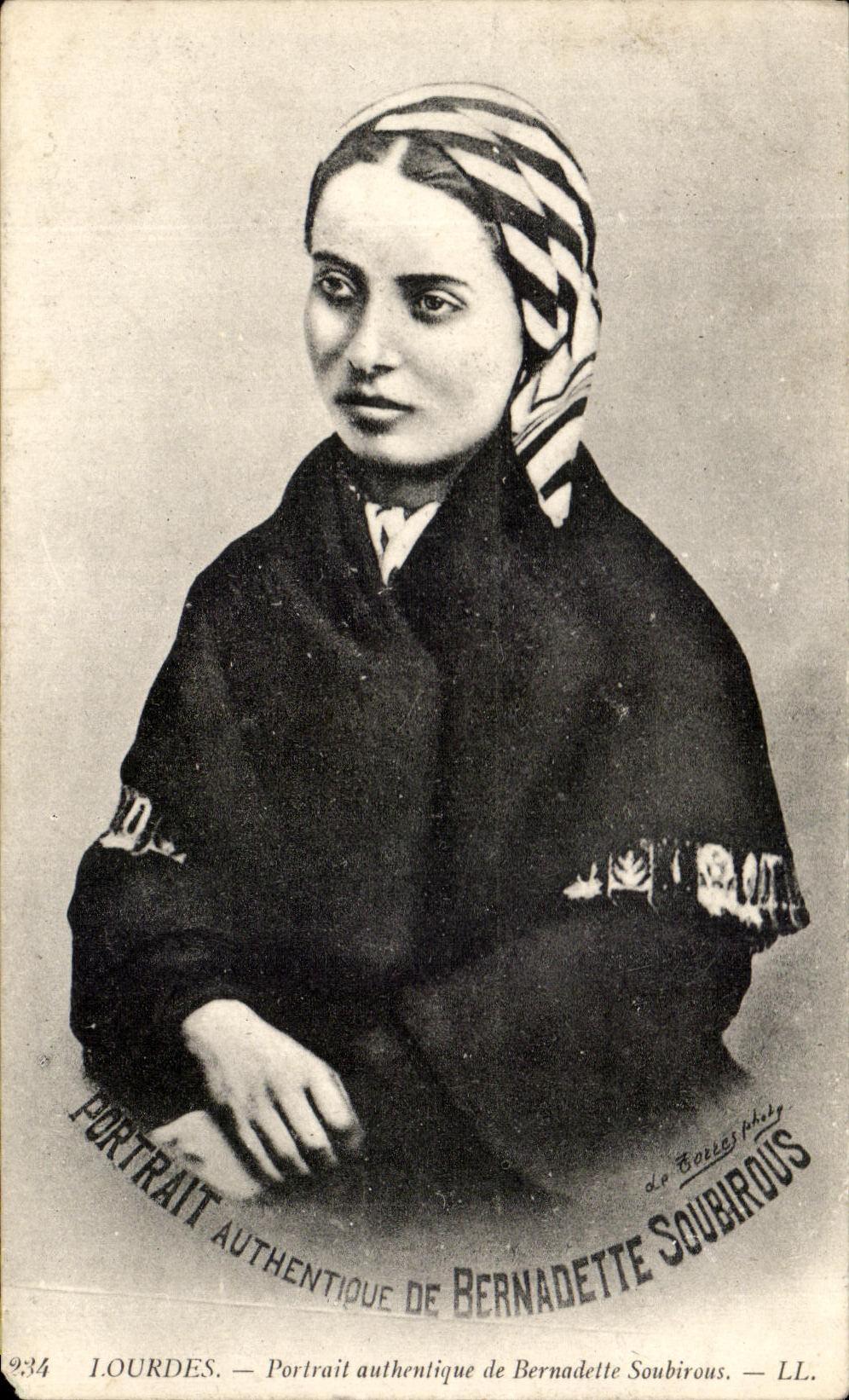 CPA Lourdes Portrait authenticates of Bernadette Soubirous