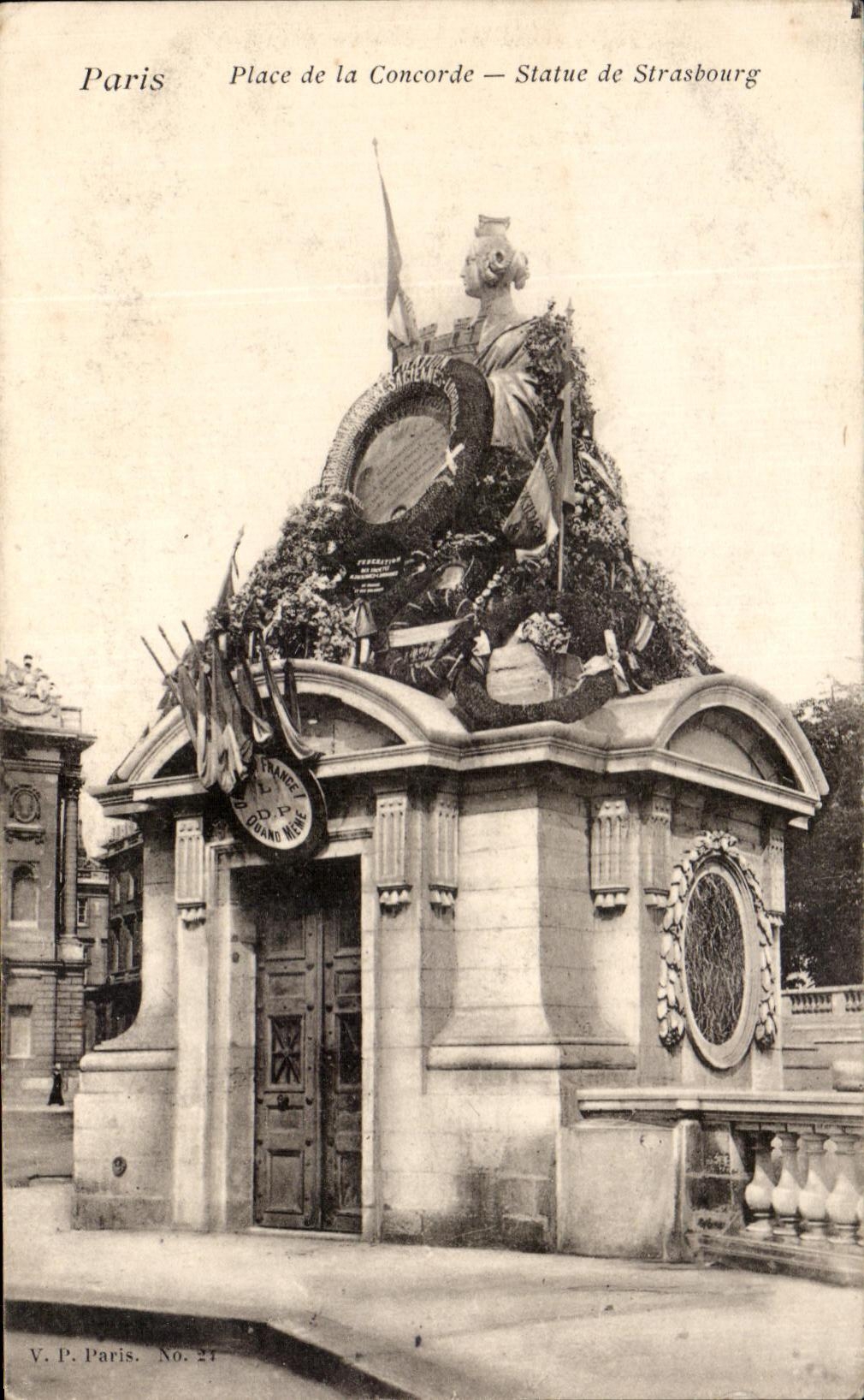 CPA Paris pone la armonia de la estatua de Estrasburgo