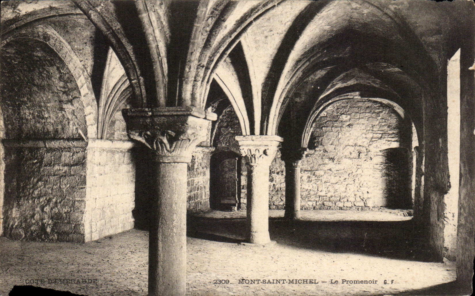 CPA Mont Saint Michel the Promenade