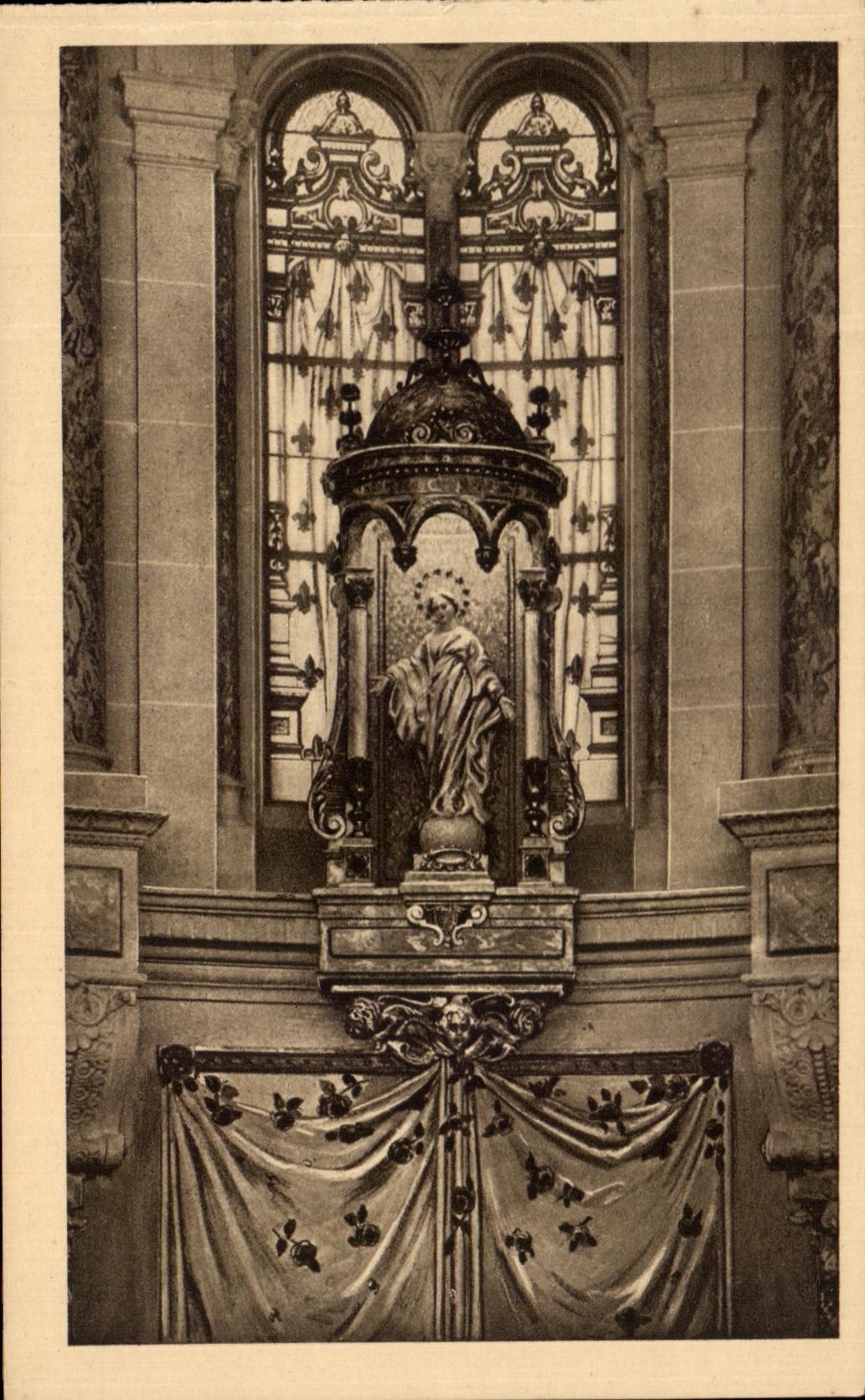 Abrigo de CPA de la Virgen milagrosa de la sonrisa a la tapa de la caza de Sainte Teresa del nino Jesus Lisieux