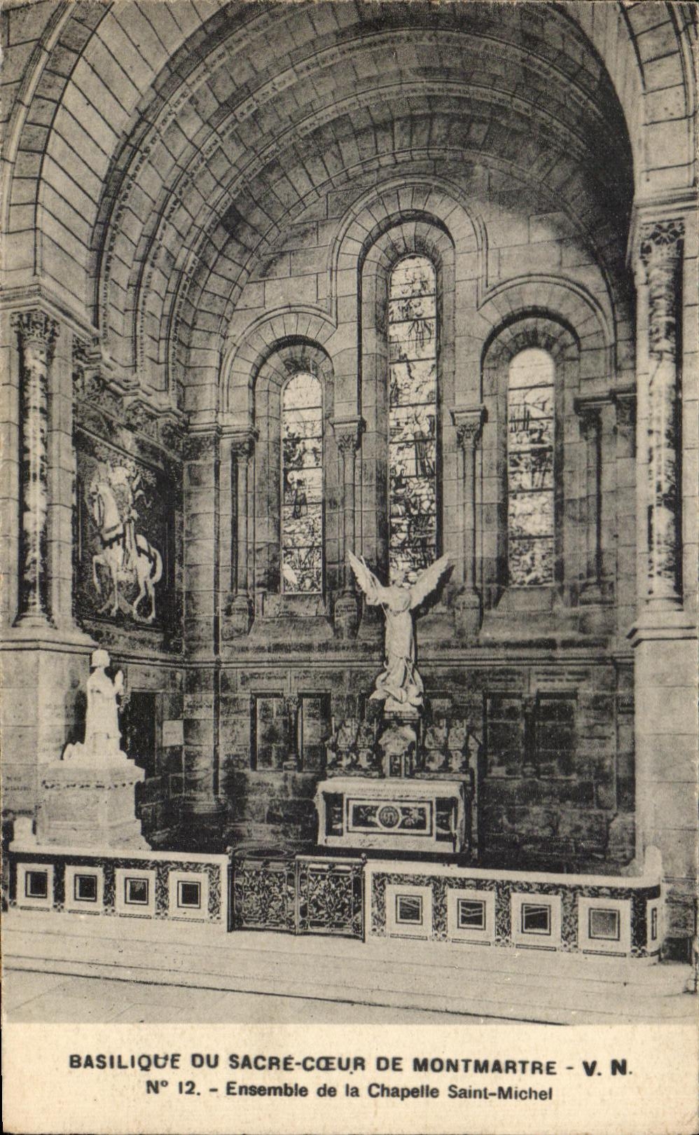 CPA Basilica Of the Sacring Heart De Montamartre Together of the vault Saint Michel