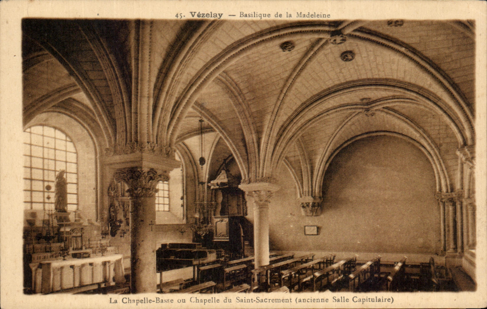 CPA the Low vault One Vault Of Vezelay Blessed Sacrament