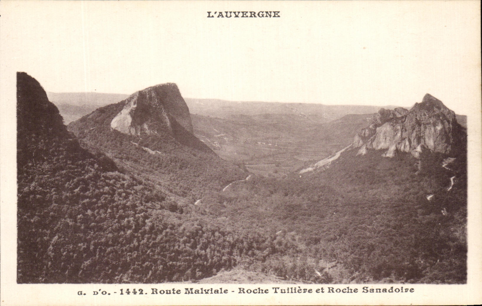 CPA Auvergne Road Malviale Tuillere Rock and Roche Sanadoire