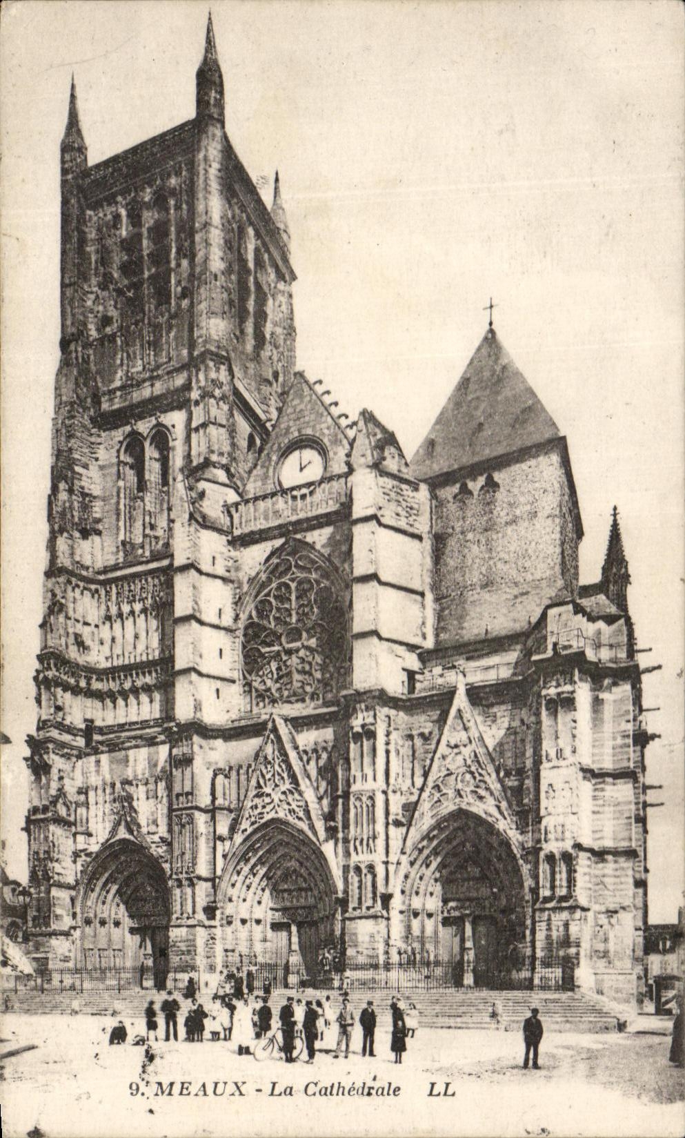 CPA Meaux the Cathedral