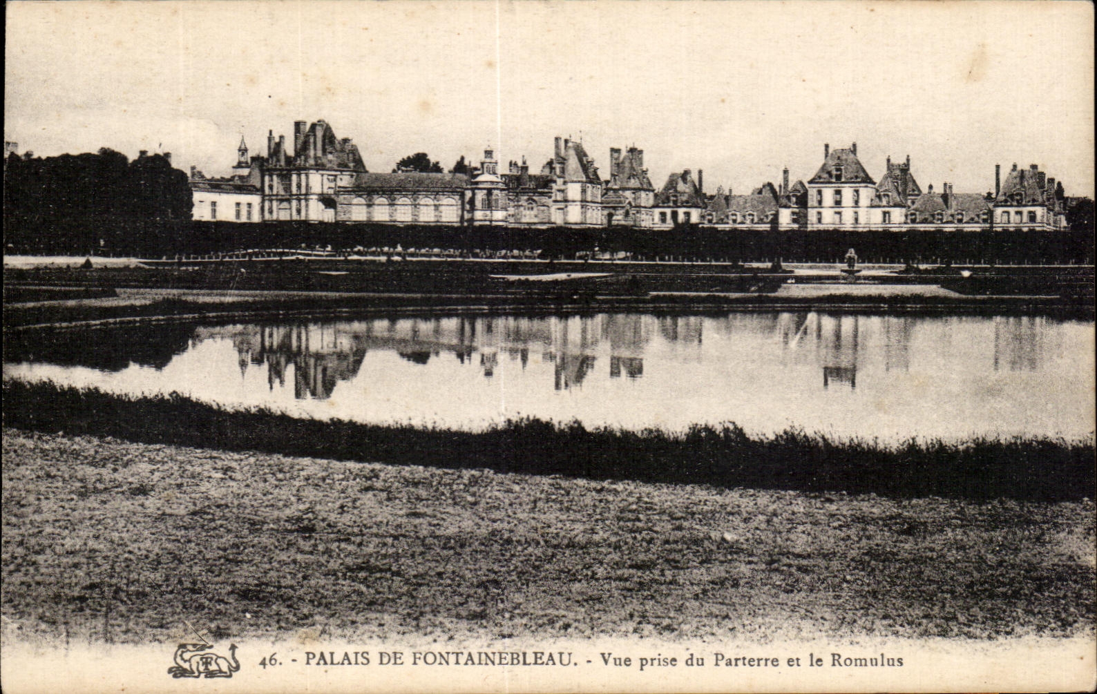 CPA Palate De Fontainebleau Seen from Of the Floor And Romulus
