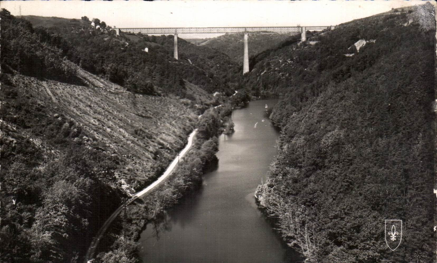 CPA the Picturesque Valley Of Sioule to the Viaduct of Insipid Highest of Europe with its