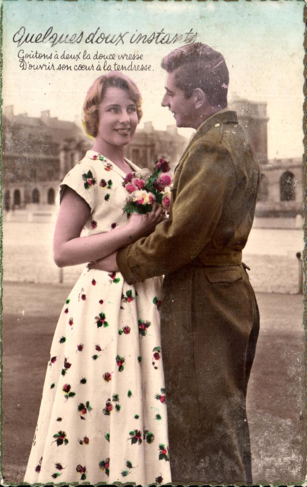 CPA Femme Militaria 