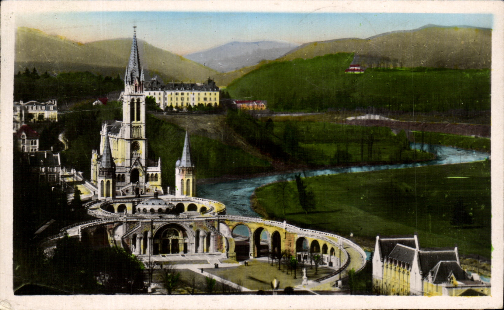 CPA Lourdes the Basilica Seen Of the castle Fort