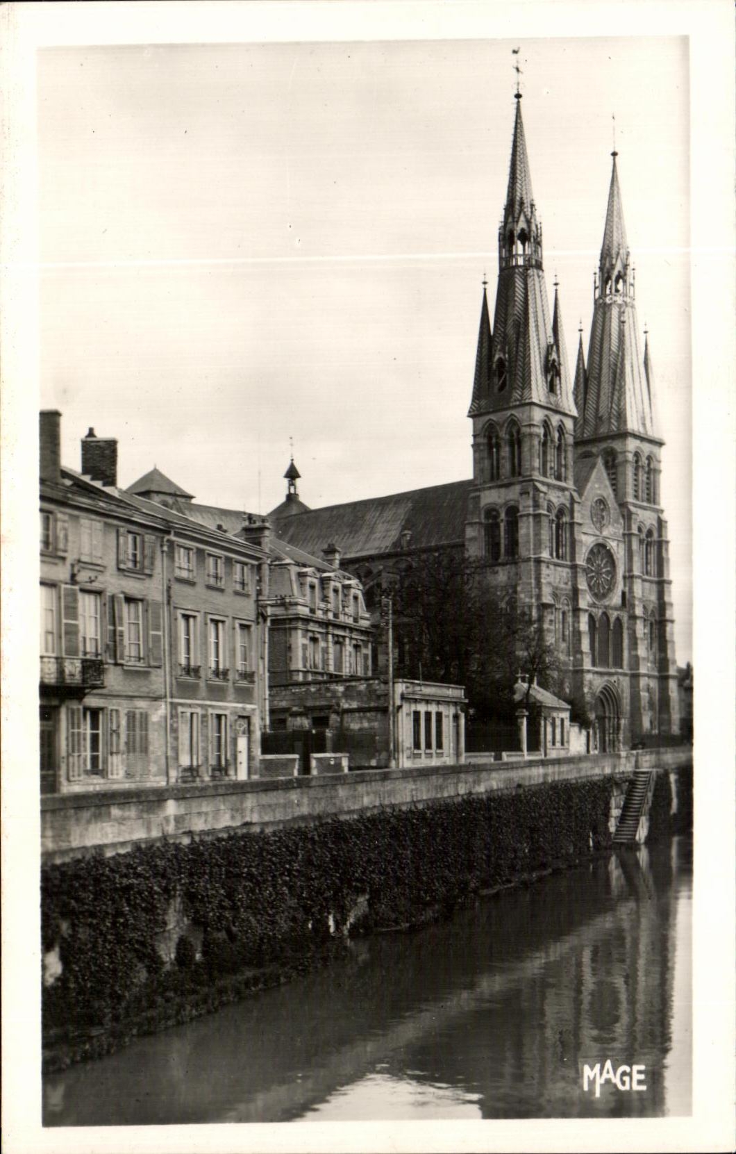 CPA Chalons Sur Marne L'Eglise Notre Dame