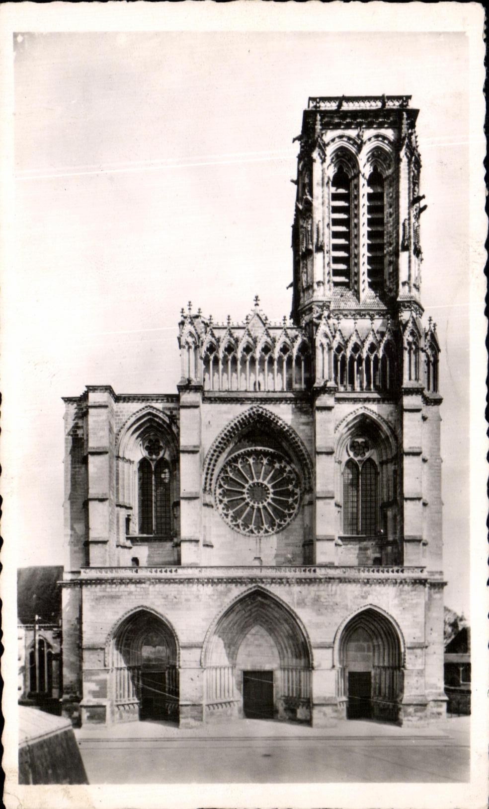 CPA Soissons the Cathedral