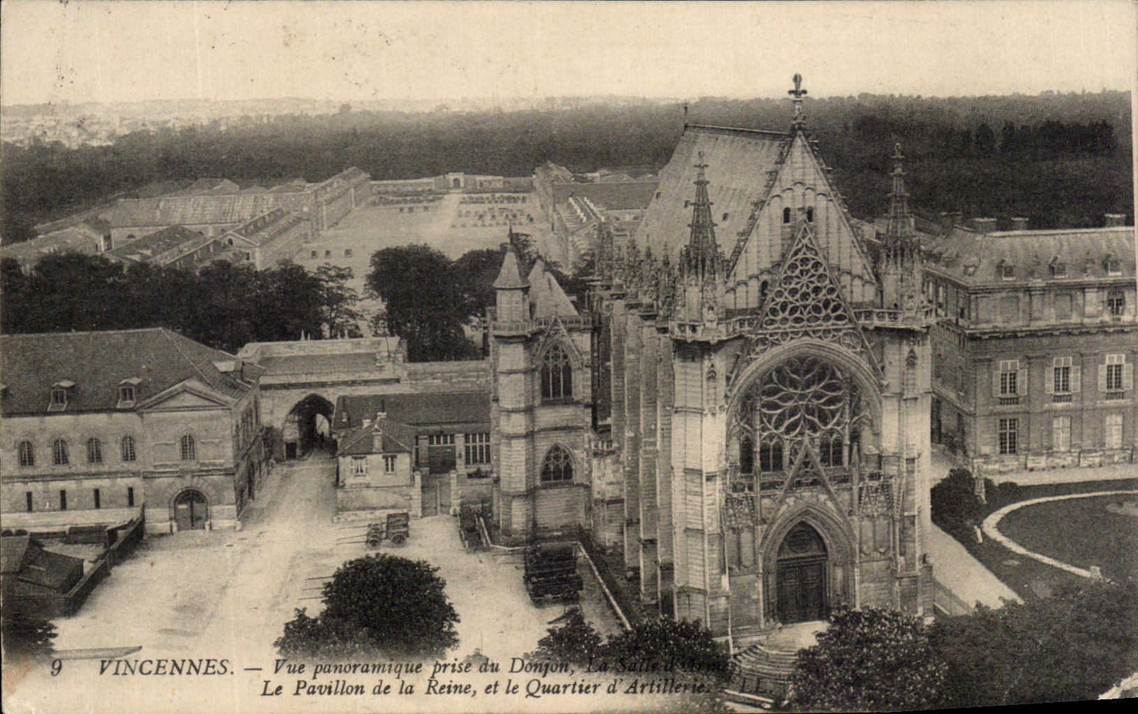 CPA Vincennes Panoramic View taken of the Keep the House of the Queen and district Militaria the artillery