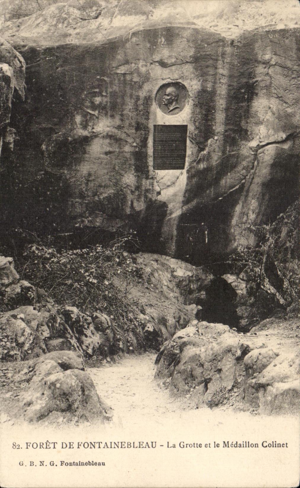 CPA Drill De Fontainebleau the Cave And the Colinet Medallion