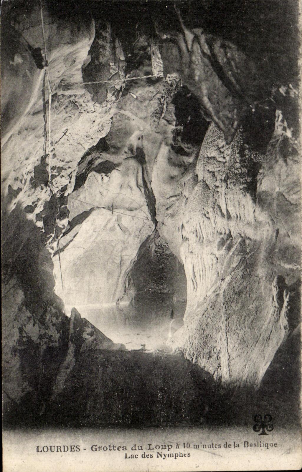 CPA Lourdes Caves Of the Wolf Minutes Of the Basilica Lake Of the Nymphs