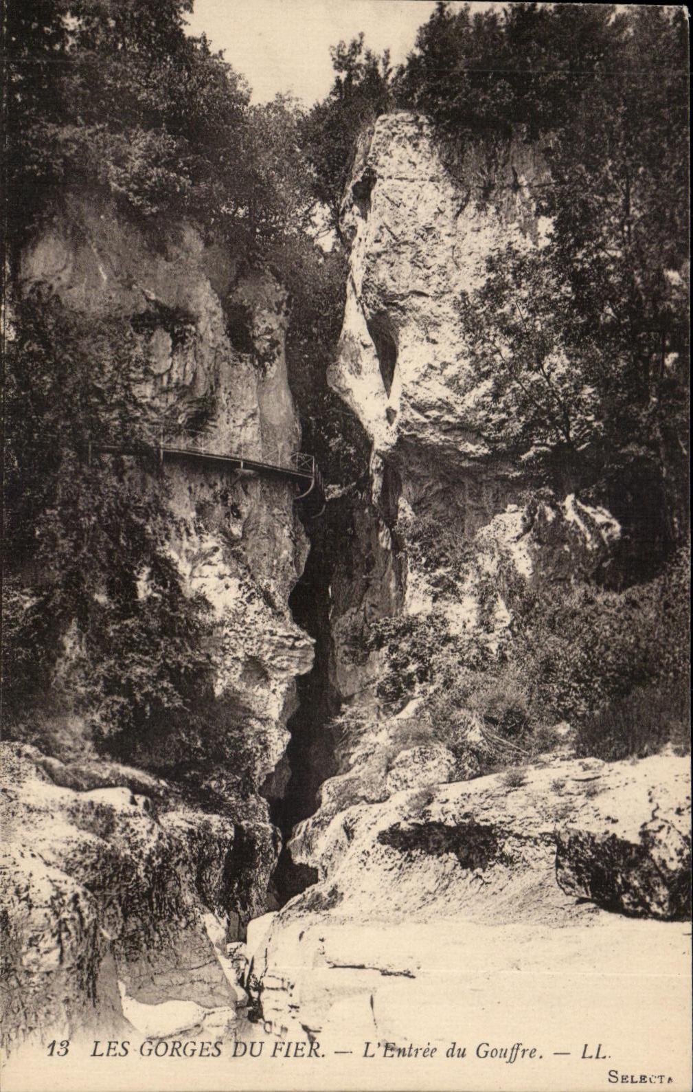 CPA Falls Of Trusting Entrance of the Pit