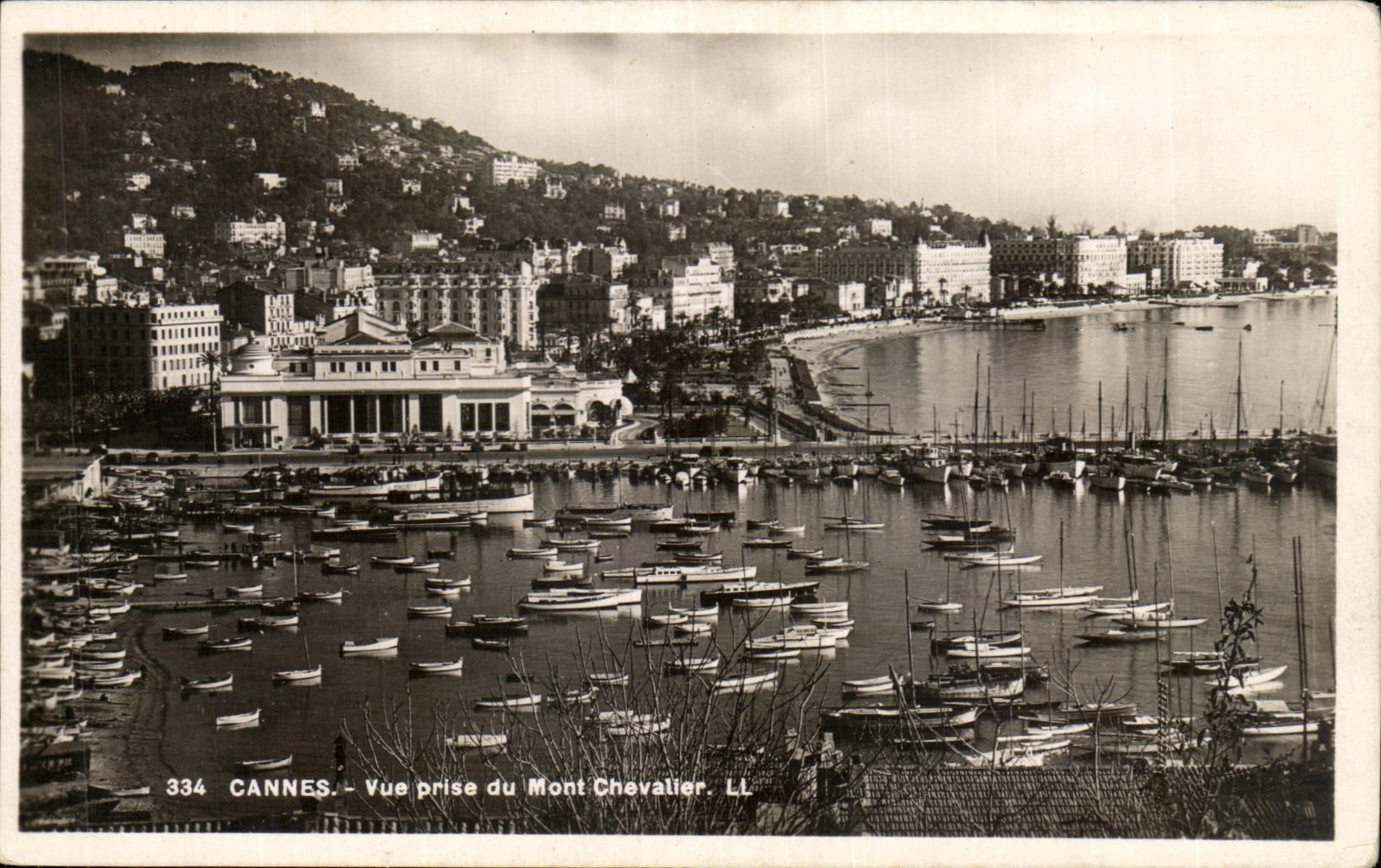 CPA Cannes Seen from Of the Chevaller Mount