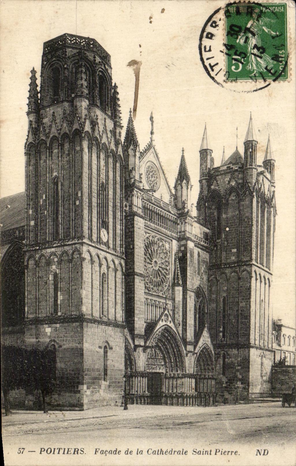 CPA Poitiers Frontage Of the Cathedral Saint Pierre
