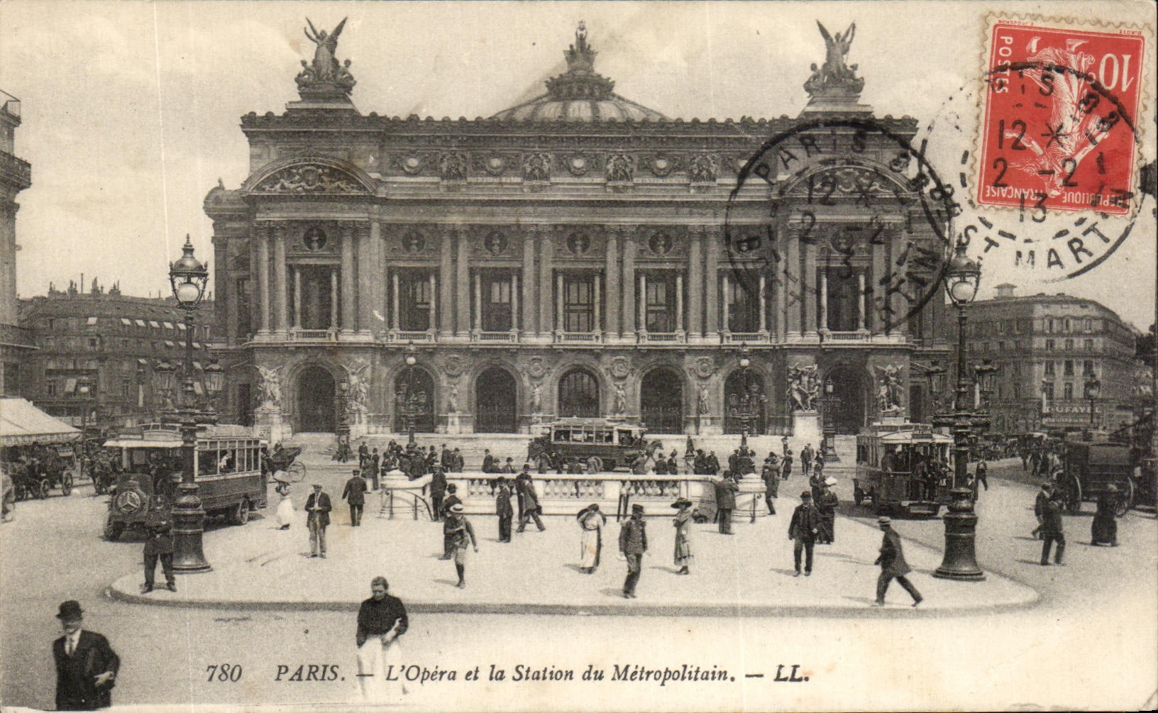 opera de CPA Paris y la estacion de Metroplitain