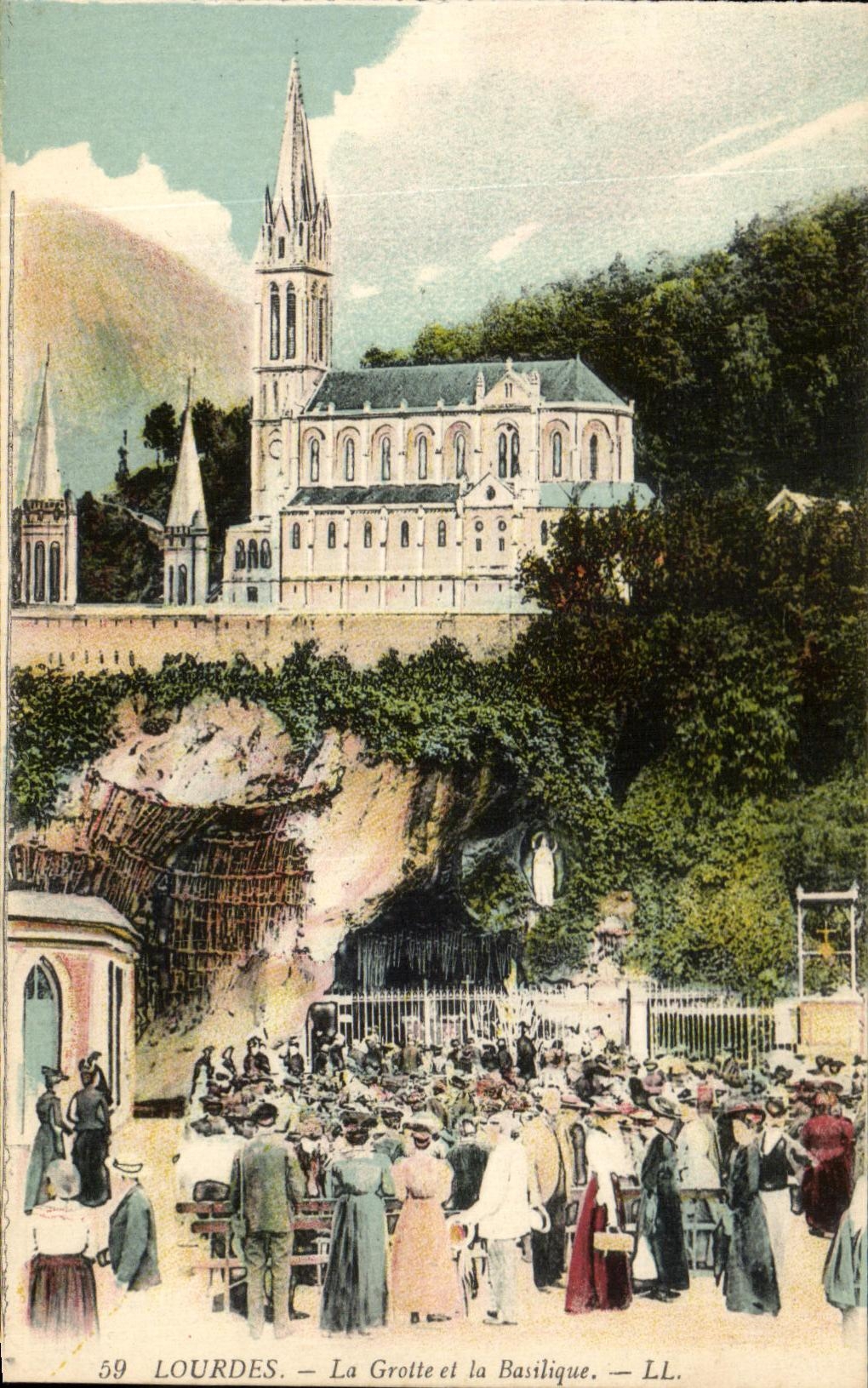 CPA Lourdes the Cave and the Basilica