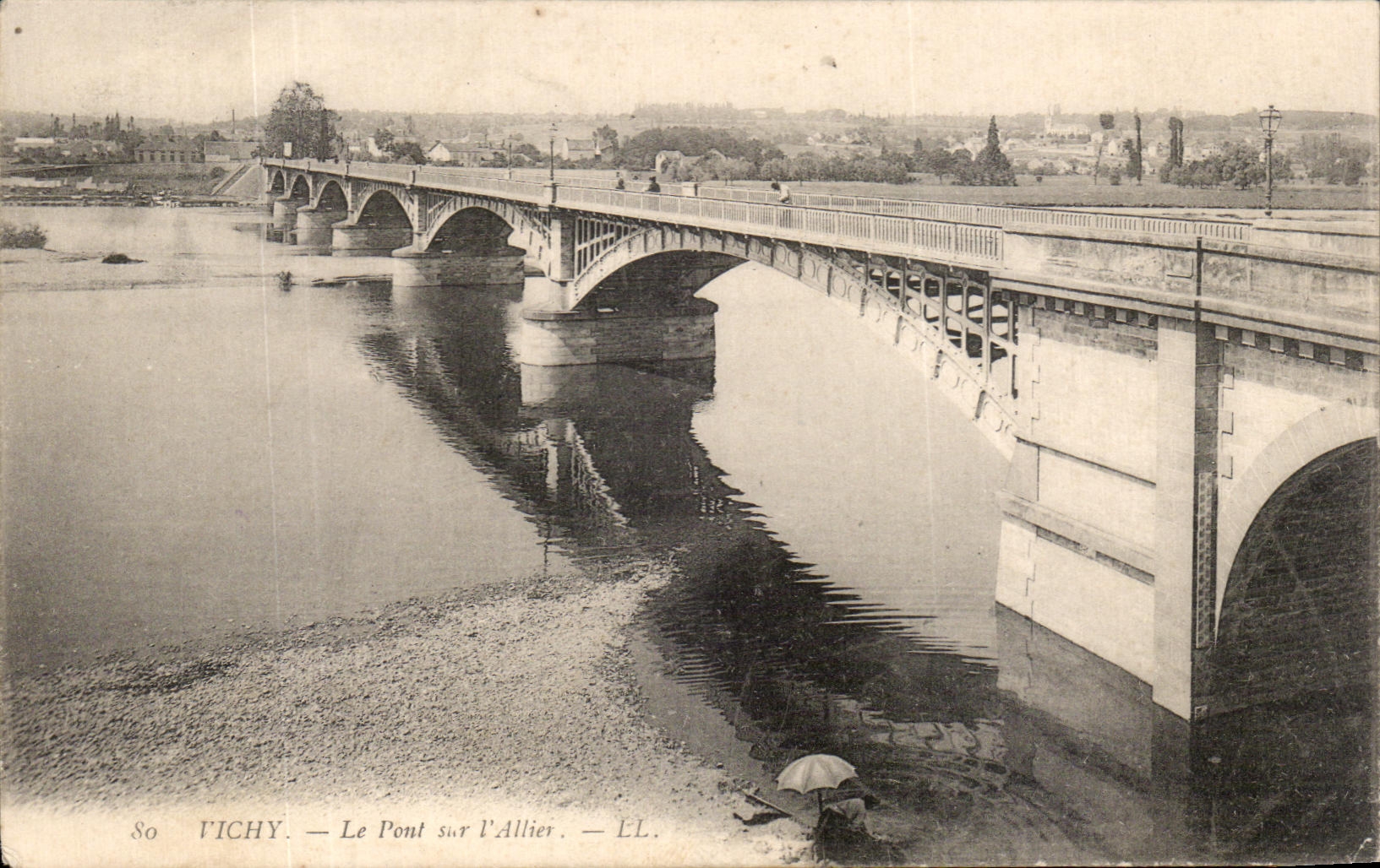 CPA Vichy Le Pont I'Allier