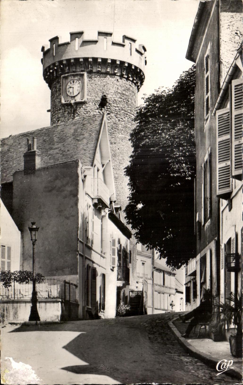 CPA Vichy La Tour De l'Horloge