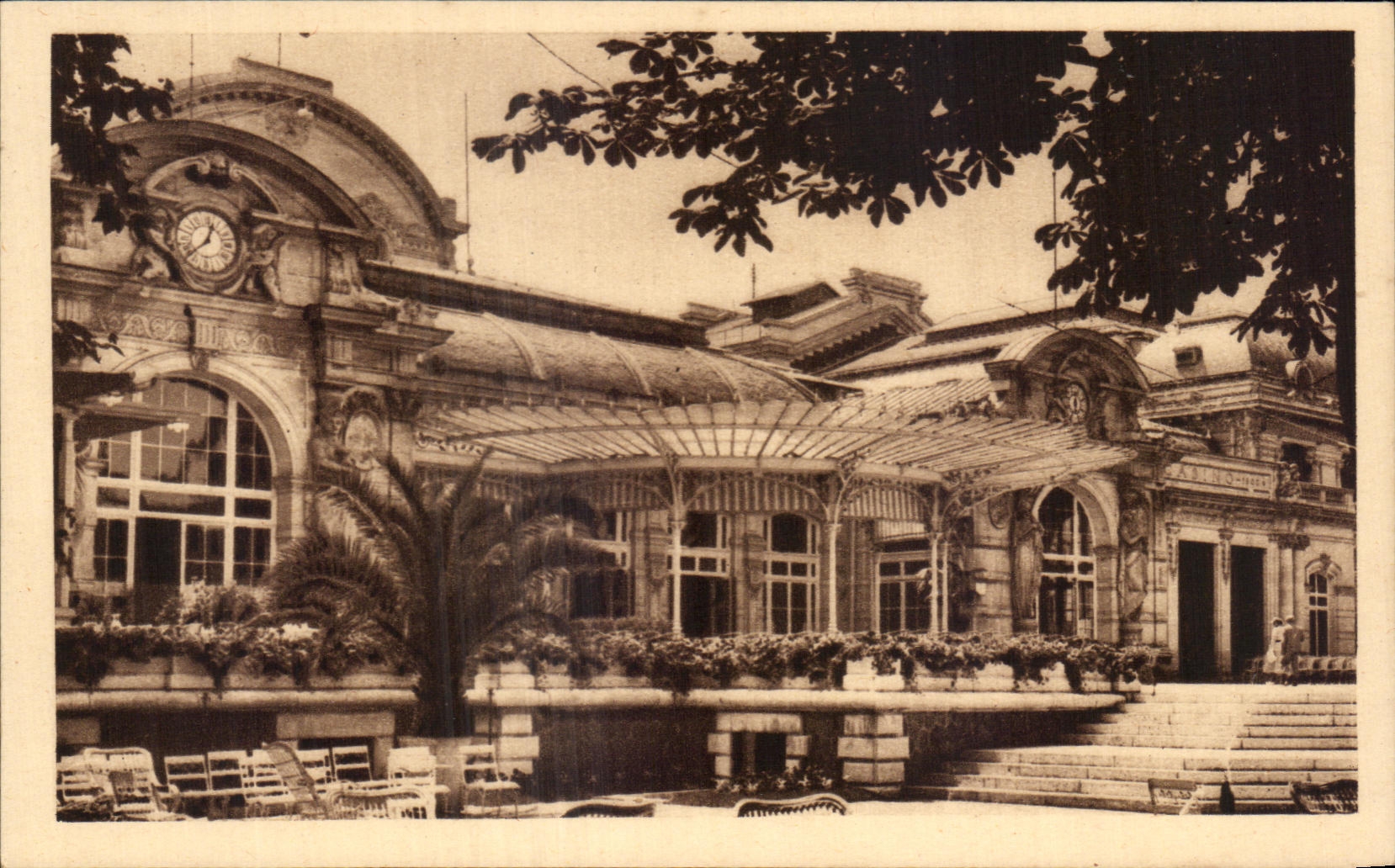 CPA Vichy Le Casino La Terrasse