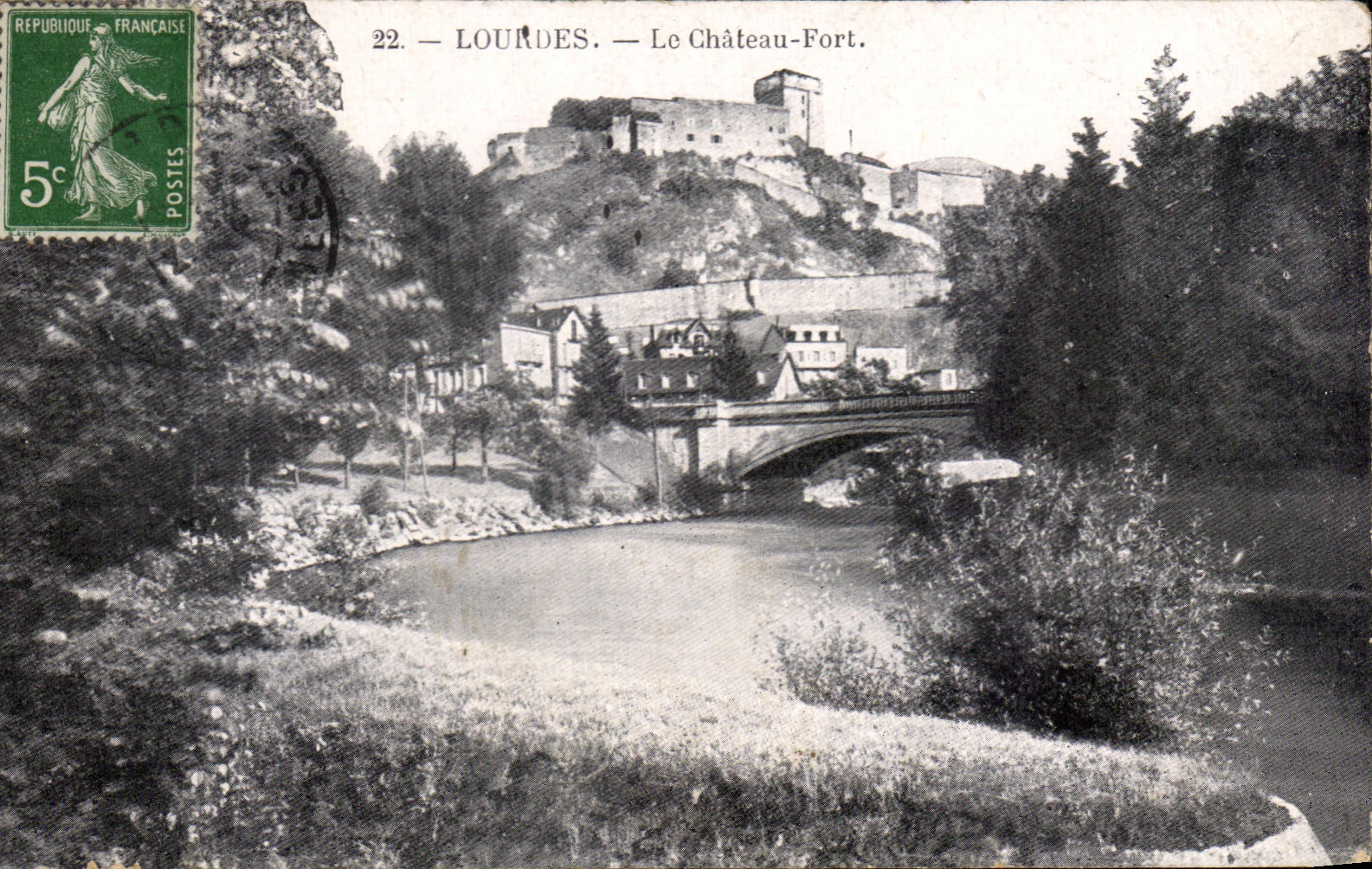 CPA Lourdes the Castle Fort