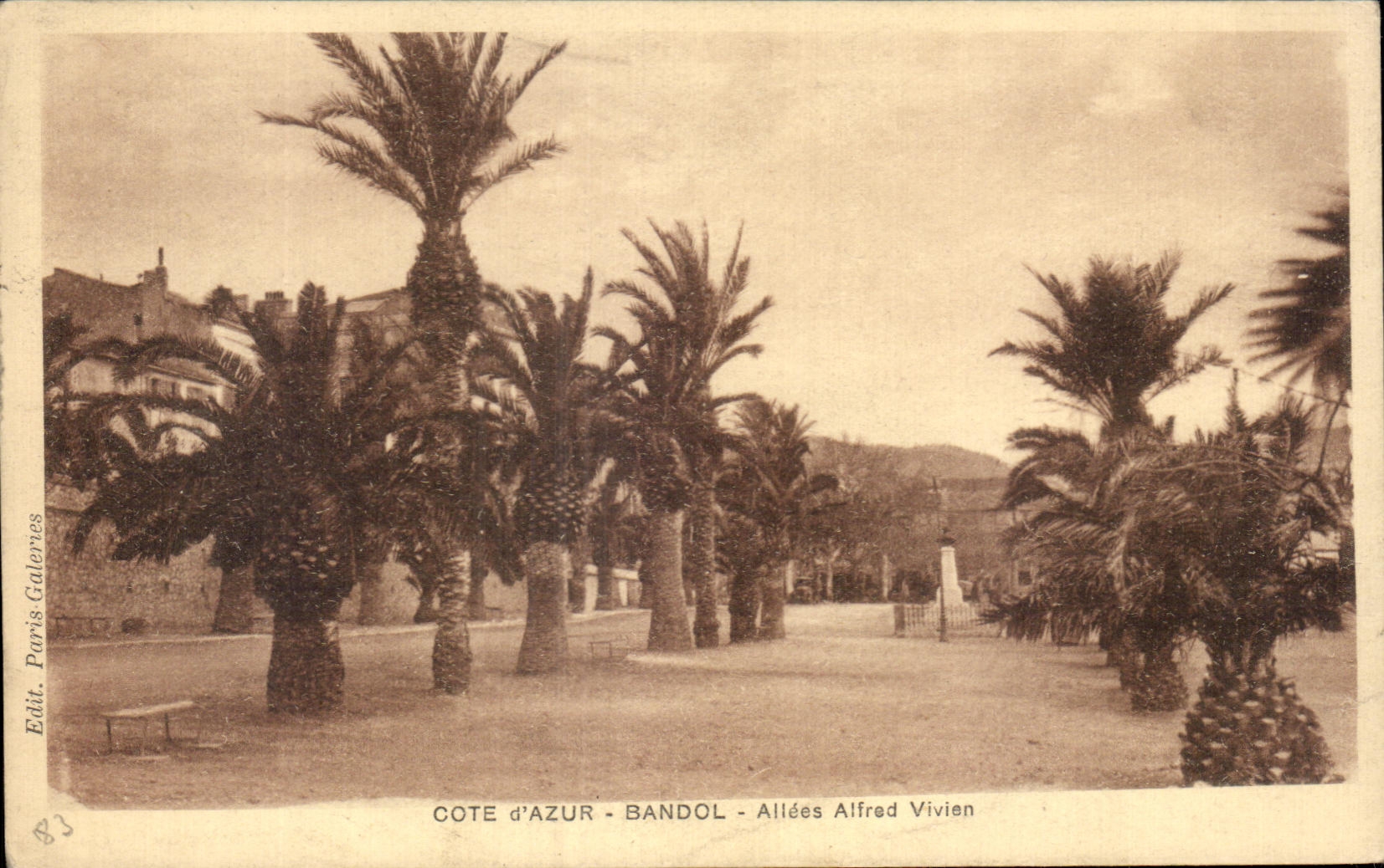 CPA Cote D'azur Bandol Allees Alfred Vivien