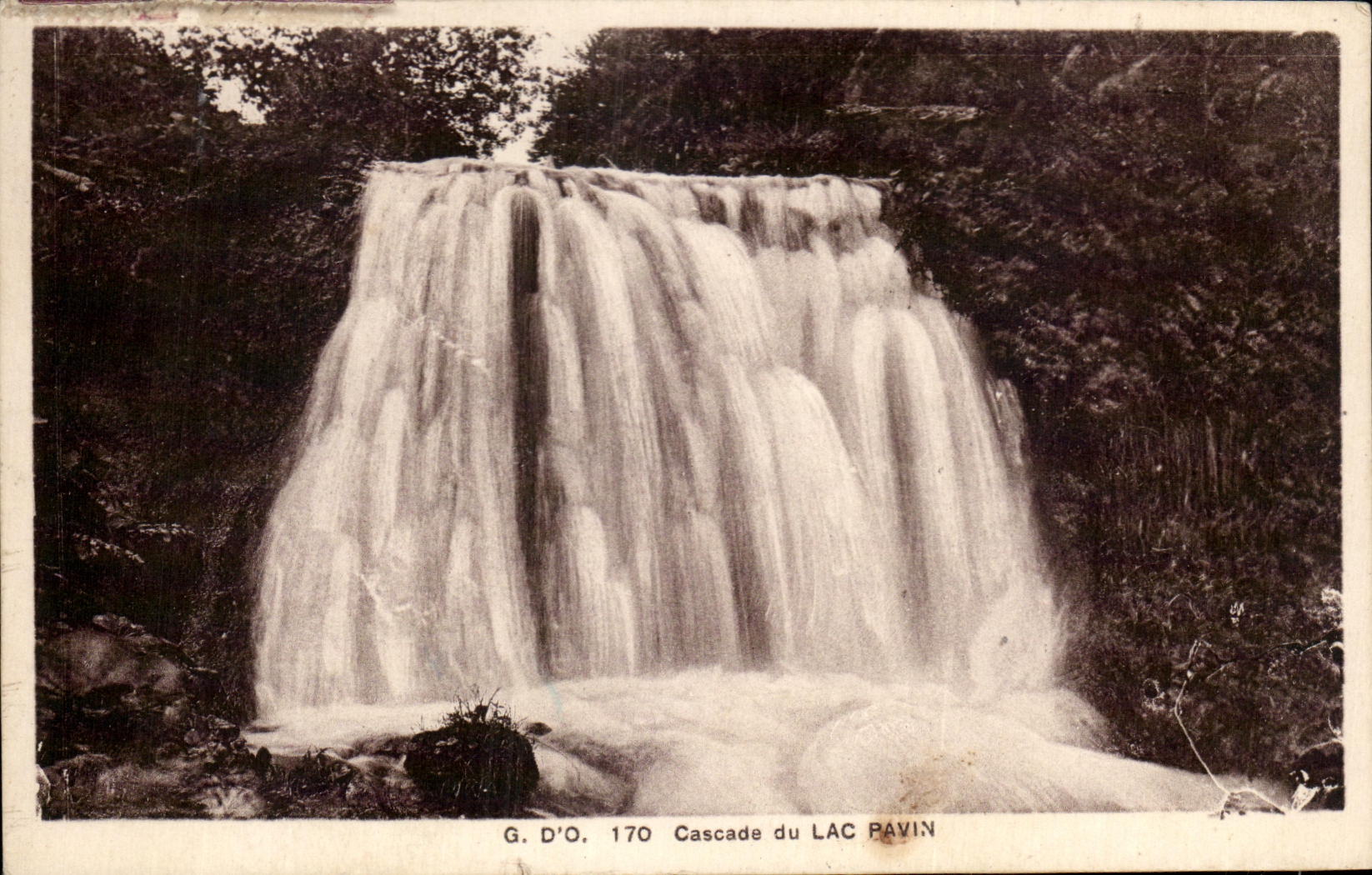 CPA Cascades Of the Lake Pavin