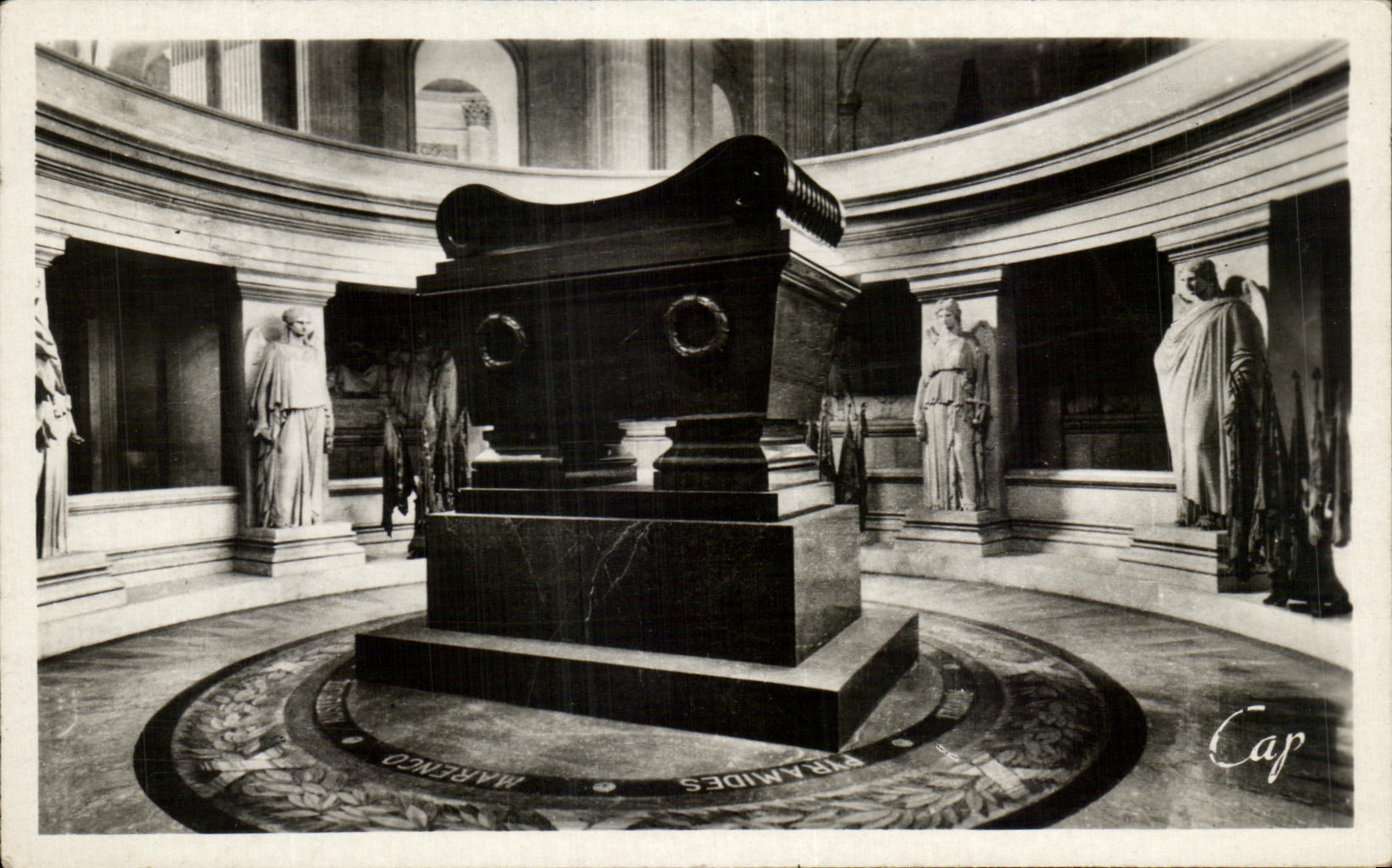 CPA Paris Invalides the Tomb Of Napoleon 1st