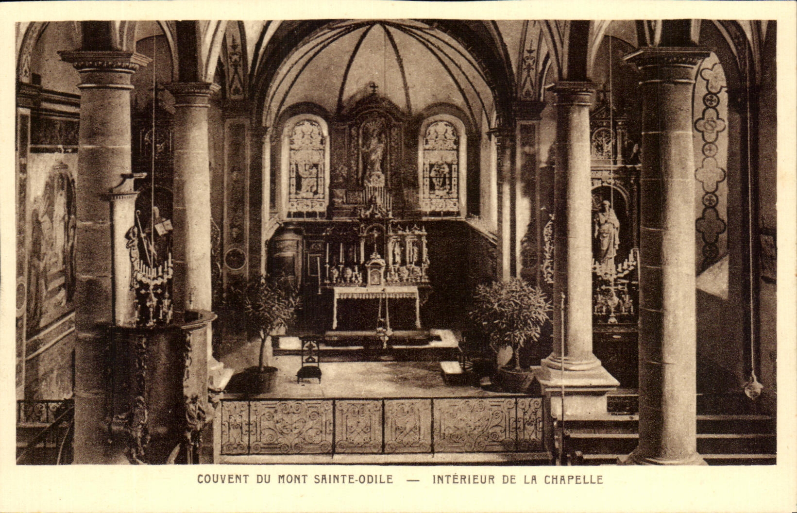 CPA Couvent Du Mont Sainte Odile Interieur De La Chapelle