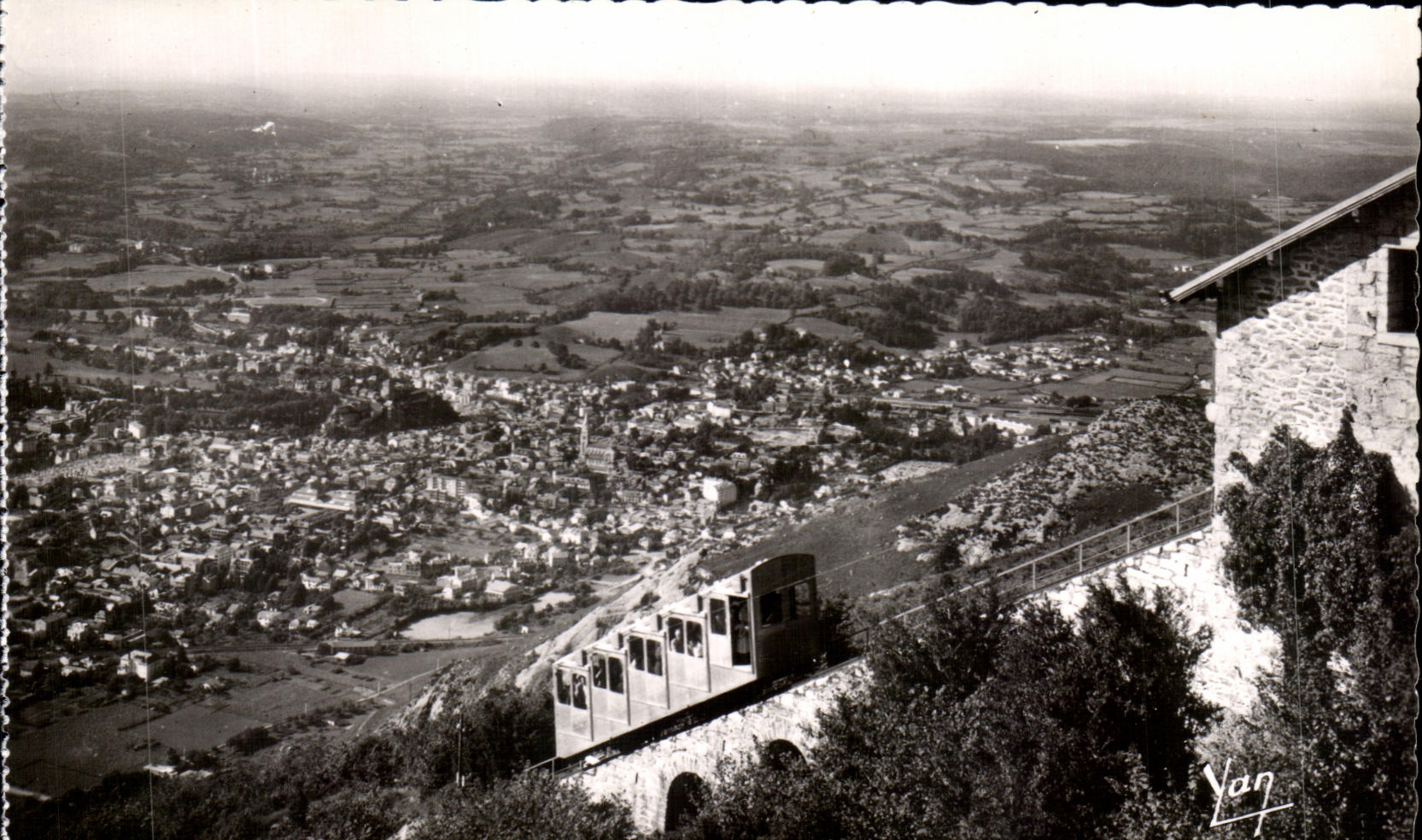 CPA Lourdes Seen from of the Higher Station of the peak of Jer