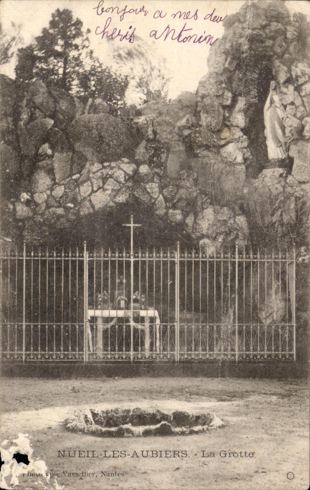 CPA Nueil Les Aubiers La Grotte