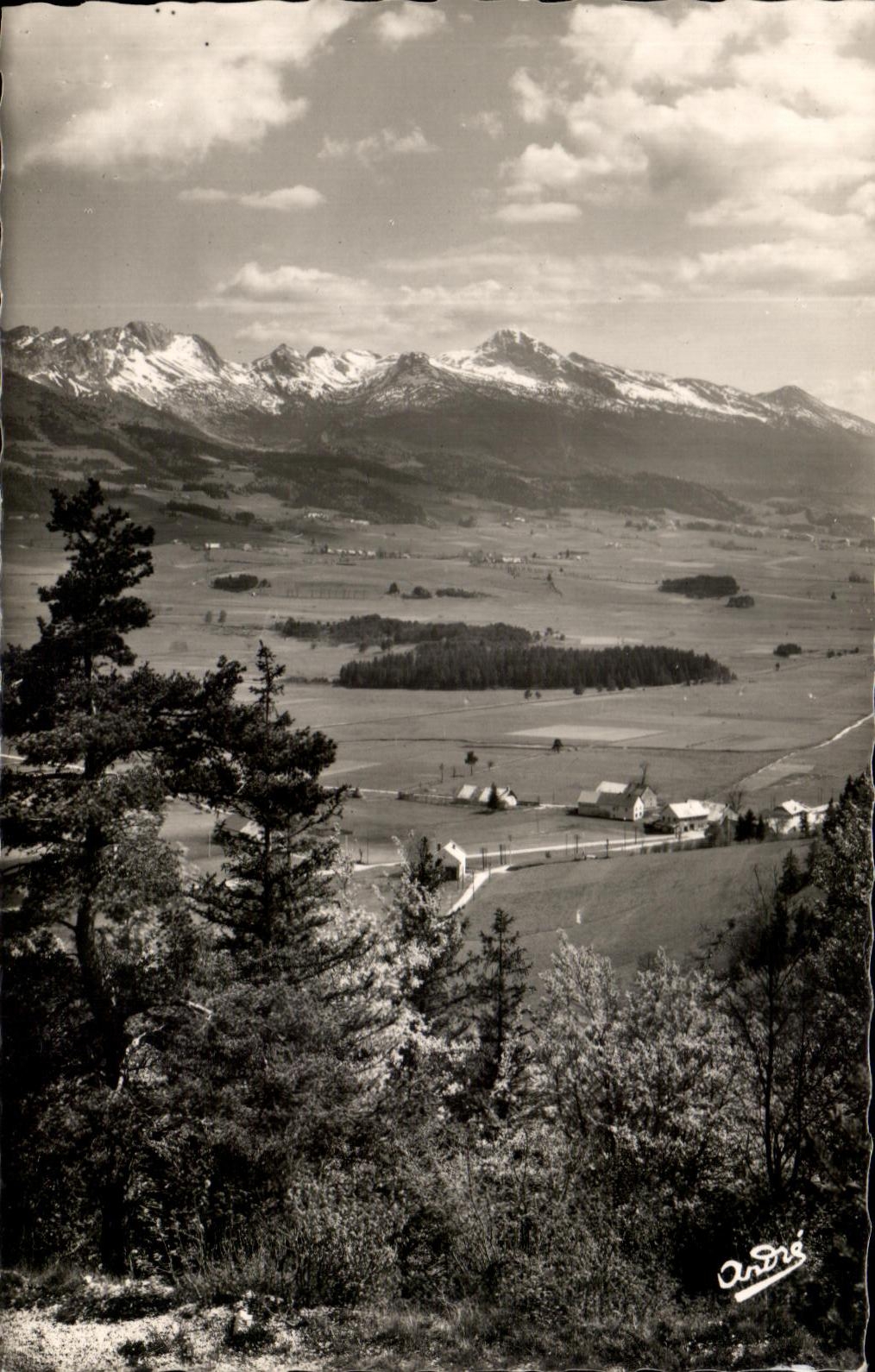 CPA the Beautiful Alps Francaise sRoute of Grenoble has Villard De Lans Maucherolle