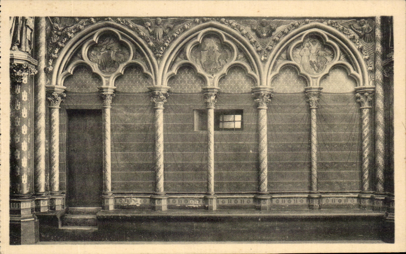 CPA Paris La Sainte Chapelle Oratoire de Louis XI